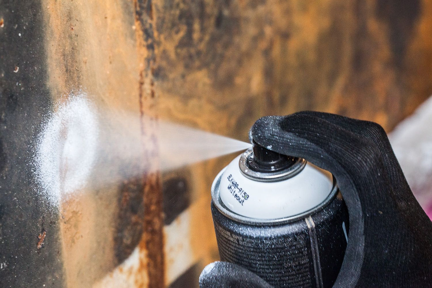 Montana WHITEOUT spray spuitbus 400ML