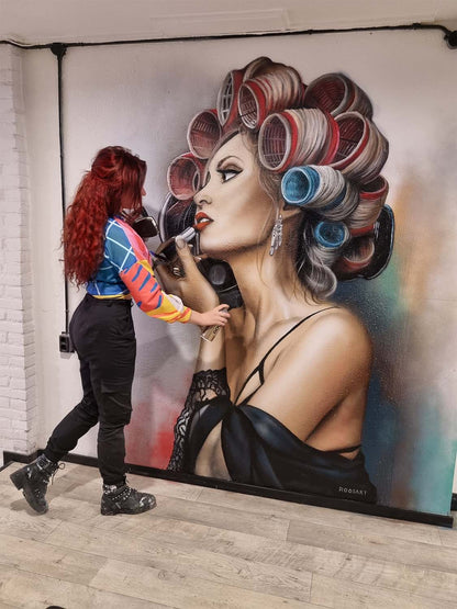 Art Print | Vrouw met Krulspelden | 80 x 60 cm