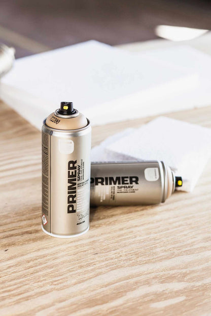Montana PRIMER spray spuitbus 400ML - Polystyreen